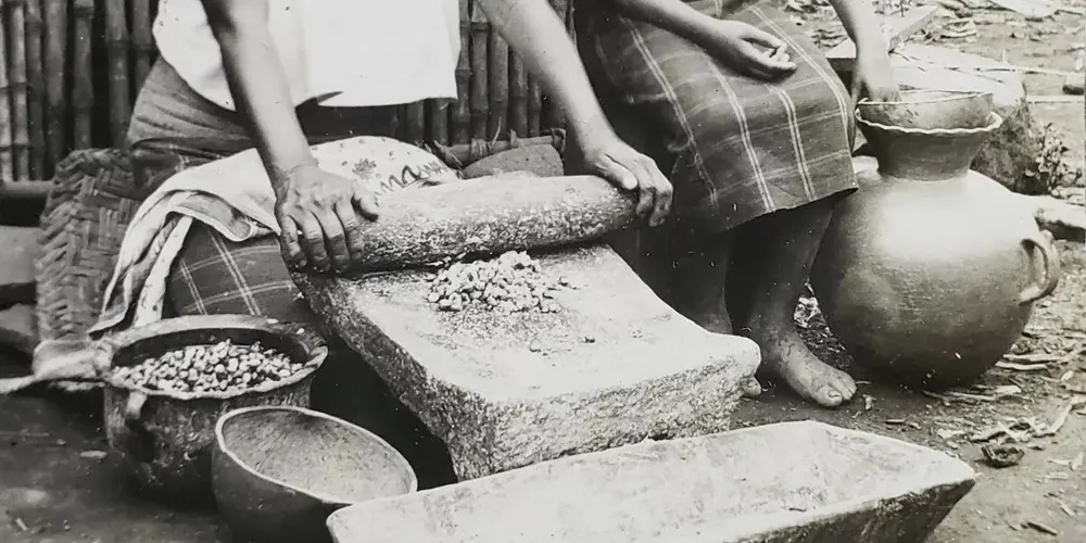 Historic photo making tortillas